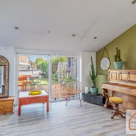 Maison A Lyon Parilly Avec Piscine, Jardin, Parking Prive & Proche Eurexpo Vénissieux 外观 照片