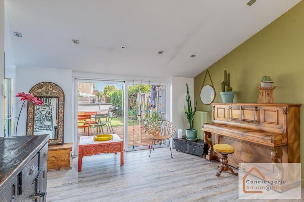 Maison A Lyon Parilly Avec Piscine, Jardin, Parking Prive & Proche Eurexpo Vénissieux 外观 照片